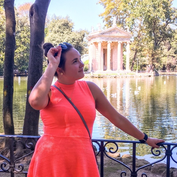 Meet your Posher, Laney - Picture 1 of 1